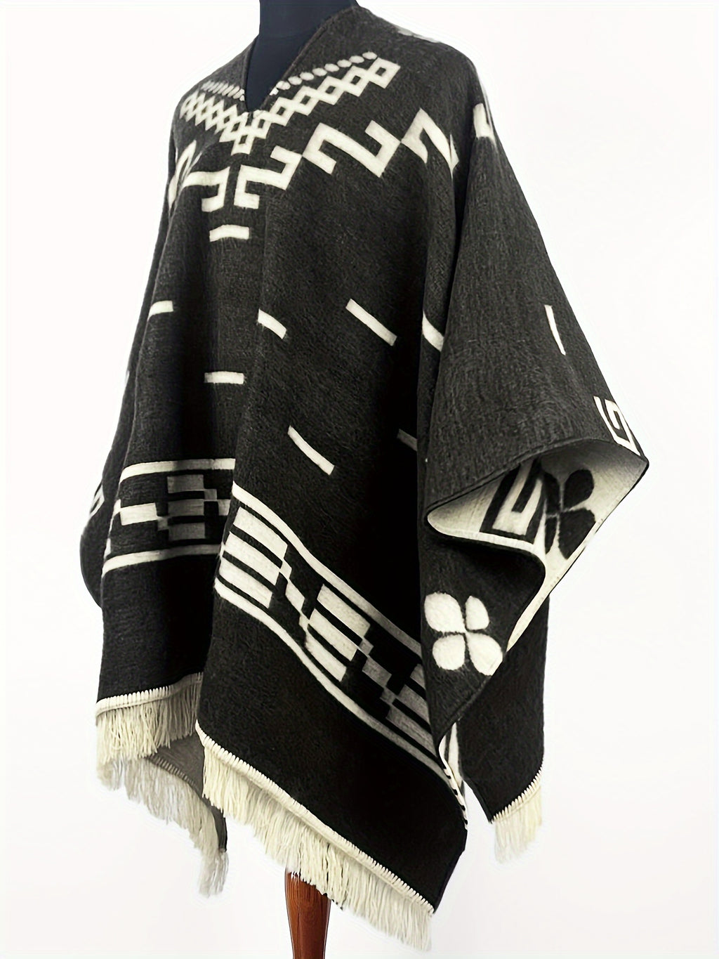 Men's Western Bandit Cape Coat with Tribal Print, Warm V-Neck Poncho with Tassel Trim for Outdoor Adventures, Fall and Winter Casual Wear (Brown\u002F White)